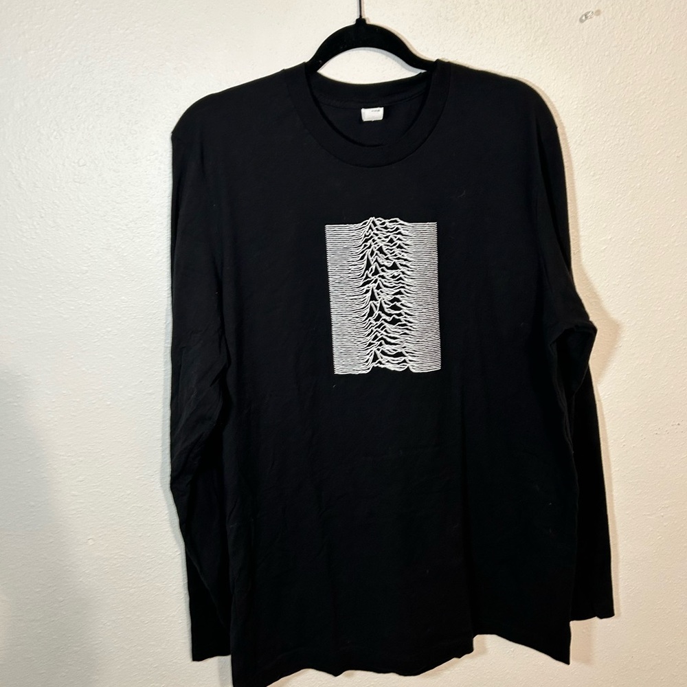 TULTEX Black Graphic Long Sleeve Shirt SIZE: LARGE